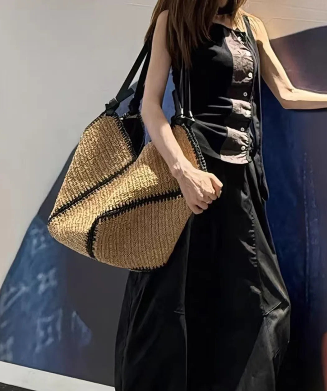 Contrast-Trim Woven Shoulder Bag