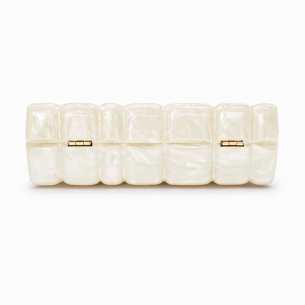 Swirl-Pattern Chain Clutch