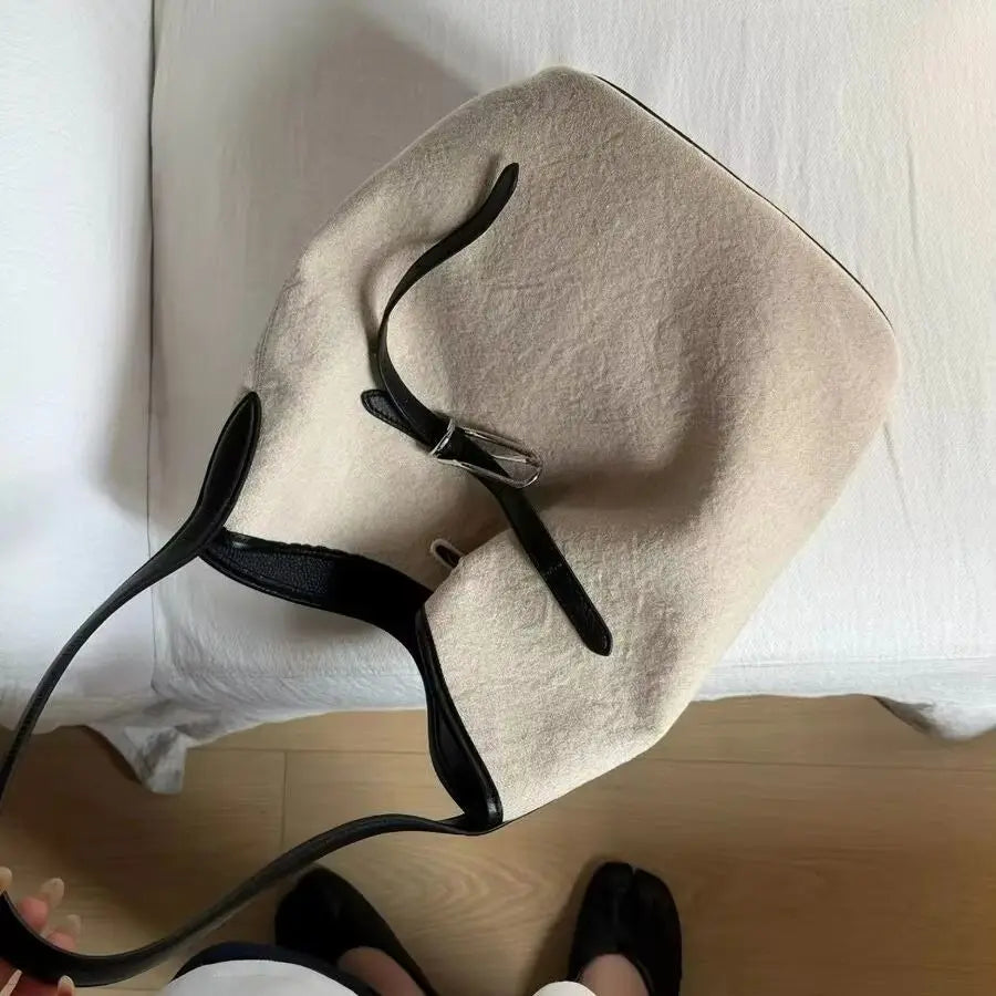 Contrast Trim Drawstring Bucket Bag