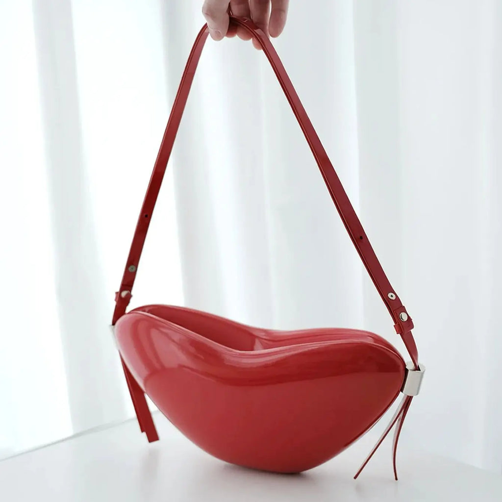 Heart-Shape Shoulder Bag