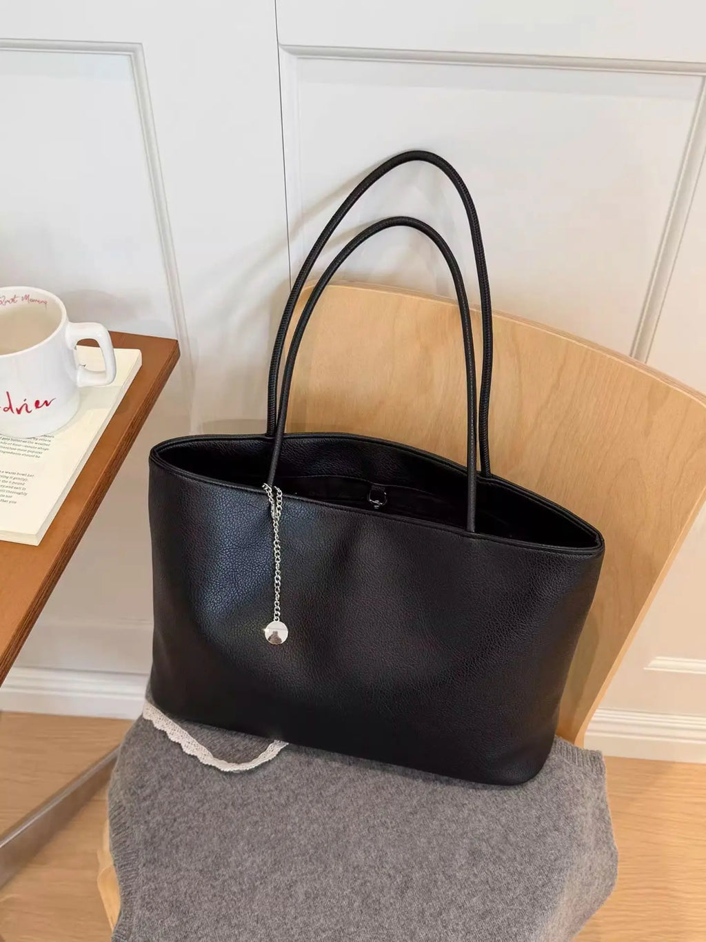 Minimal Shoulder Tote Bag
